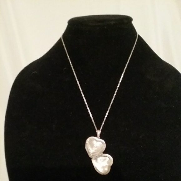 Necklace - Picture 4 of 5